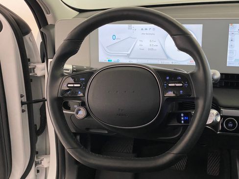 Used 2023 Hyundai Ioniq 5 SEL image 15