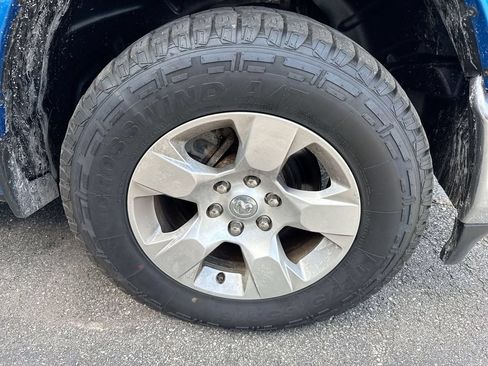 Used 2021 RAM 1500 Big Horn AWD/4WD image 5