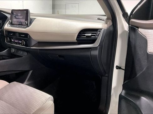 Used 2023 Nissan Rogue SV FWD image 19