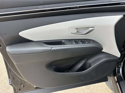 Certified 2024 Hyundai Tucson SE AWD/4WD image 17