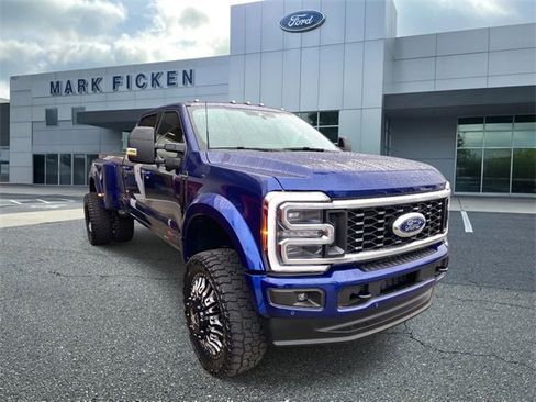 New 2026 Ford F450 Platinum image 1