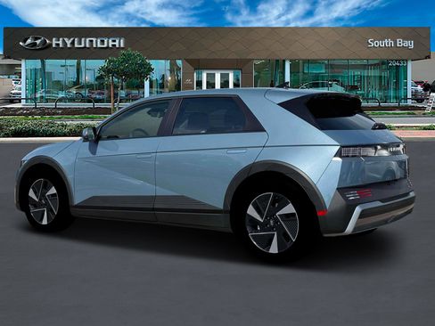 New 2026 Hyundai Ioniq 5 SE RWD image 4