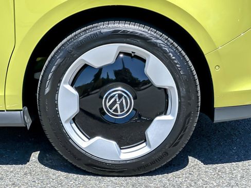 New 2025 Volkswagen ID. Buzz Pro S Plus image 23