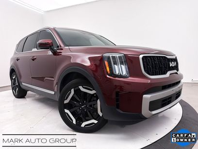 Used 2023 Kia Telluride EX w/ EX Captain's Chair Package