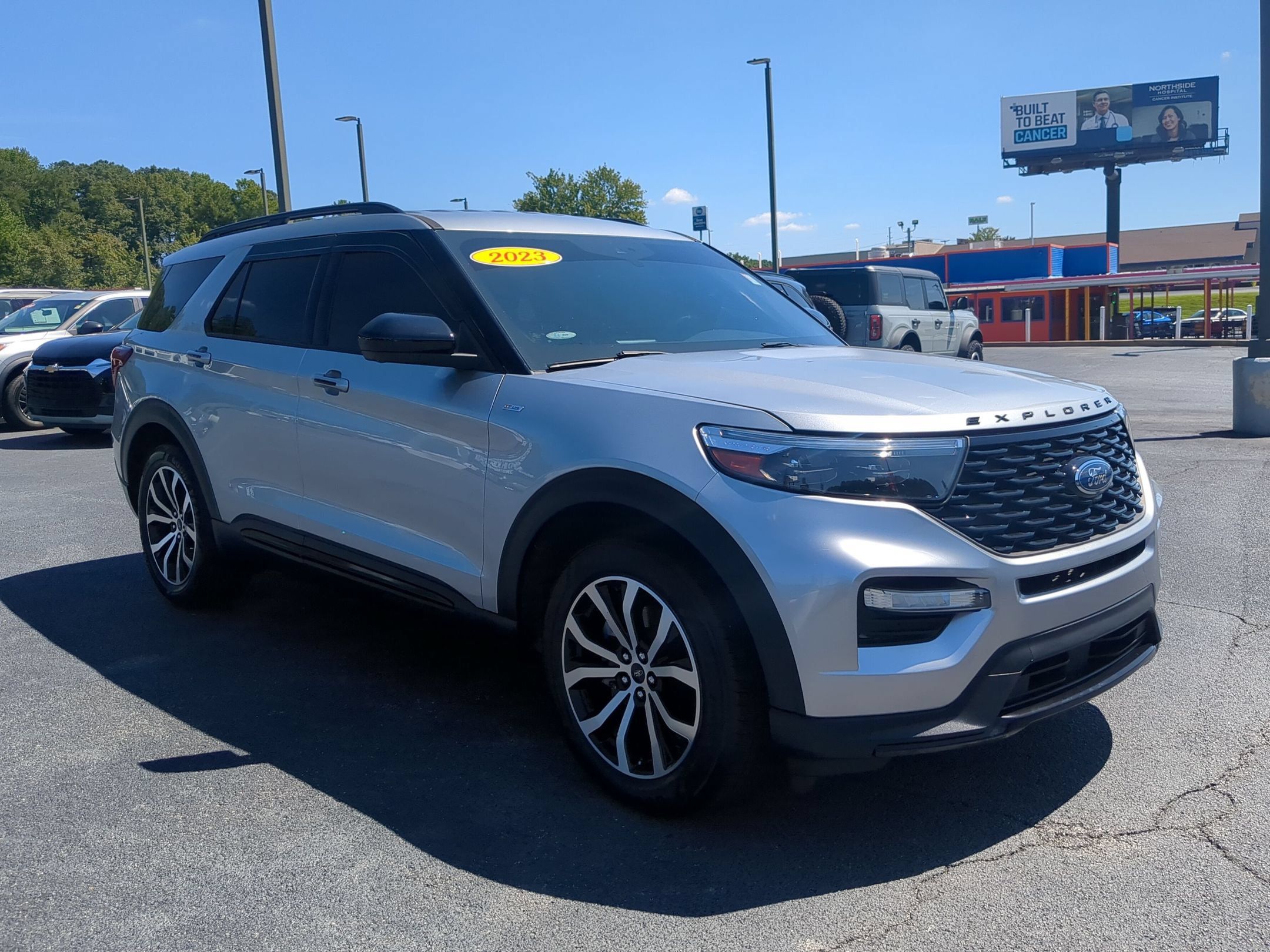 Used 2023 Ford Explorer ST-Line w/ Class IV Trailer Tow Package RWD image 3
