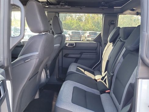 Used 2025 Ford Bronco Big Bend image 10
