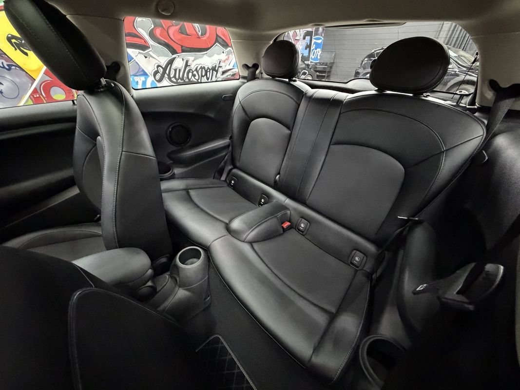 Used 2017 MINI Cooper 2-Door Hardtop FWD image 12