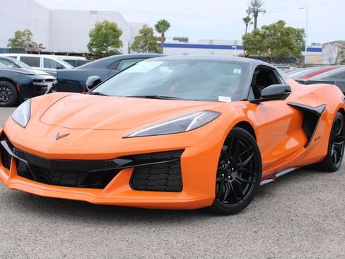 Used 2024 Chevrolet Corvette Z06 w/ Stealth Interior Trim Package RWD image 11