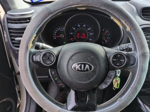 Used 2016 Kia Soul + w/ Audio Package image 10