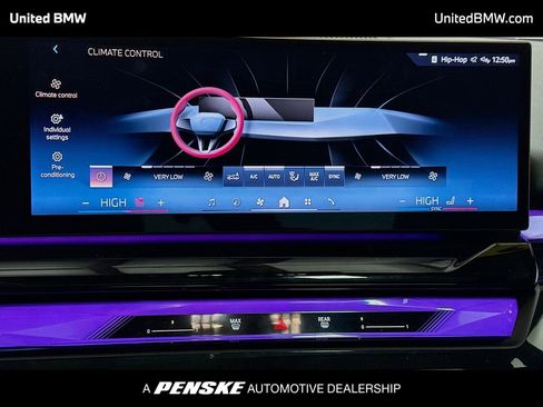 Used 2025 BMW i5 xDrive40 w/ Premium Package image 11