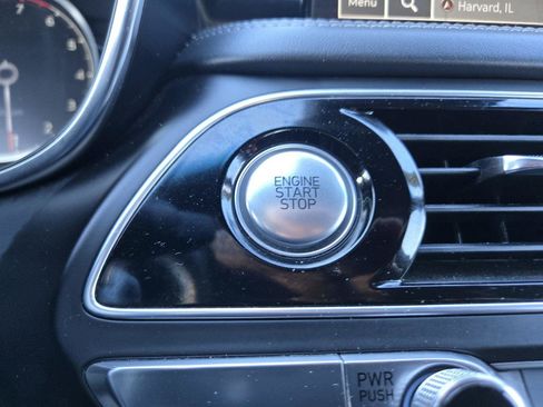 Used 2023 Genesis G70 2.0T image 24