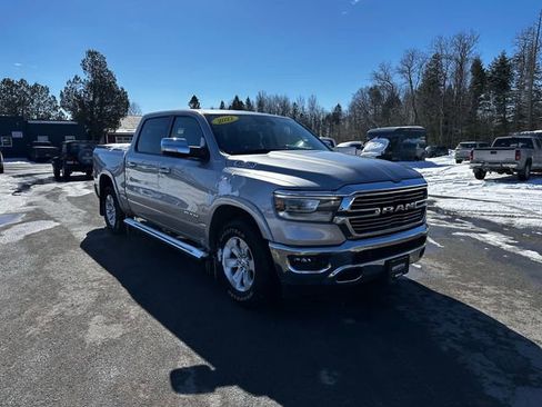 Used 2022 RAM 1500 Laramie AWD/4WD image 7