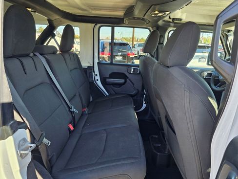 Used 2023 Jeep Wrangler Unlimited image 14