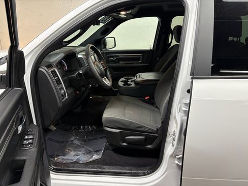 Used 2022 RAM 1500 Warlock AWD/4WD image 3