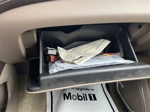 Used 2015 Chevrolet Suburban LT image 33