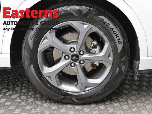 Used 2023 Ford Escape ST-Line image 33