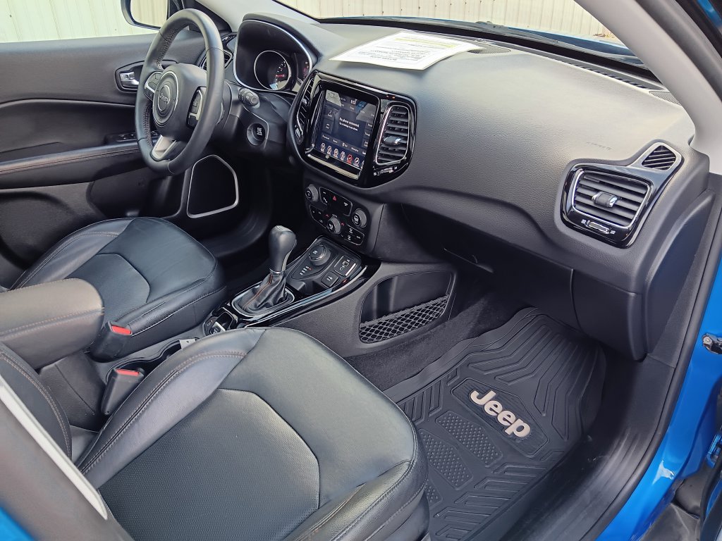 Used 2018 Jeep Compass Limited w/ Safe & Security Group AWD/4WD image 35