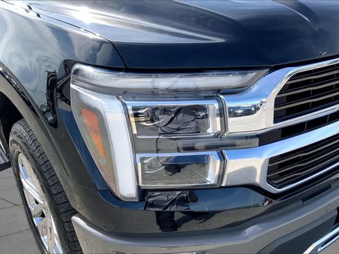 Certified 2025 Ford F150 King Ranch AWD/4WD image 29