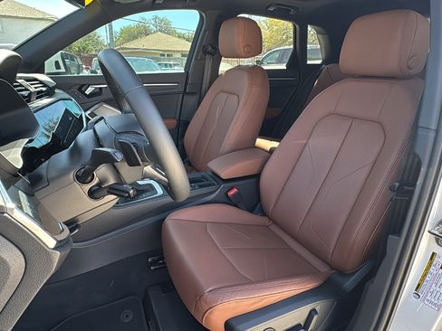 Used 2025 Audi Q3 2.0T Premium Plus w/ Premium Plus Package image 14