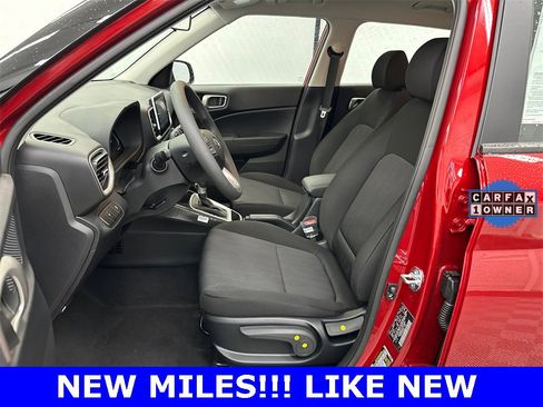 Used 2026 Hyundai Venue SE image 9