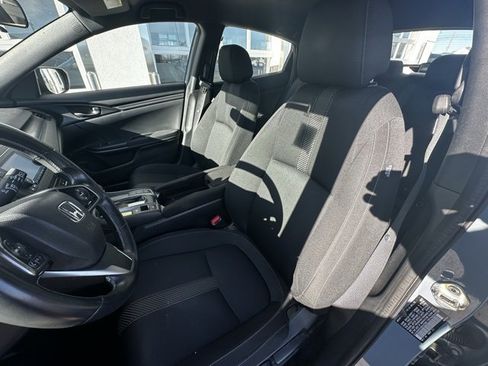 Used 2017 Honda Civic Sport image 6