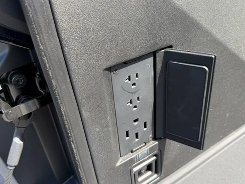 Used 2026 Tesla Cybertruck AWD Crew Cab image 7