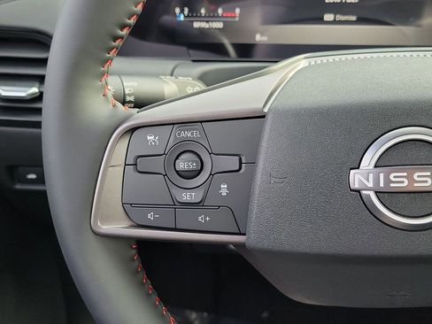 New 2026 Nissan Sentra SR w/ Floor Mat Package FWD image 8
