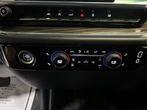 Used 2023 Chevrolet Silverado 1500 LT AWD/4WD image 20