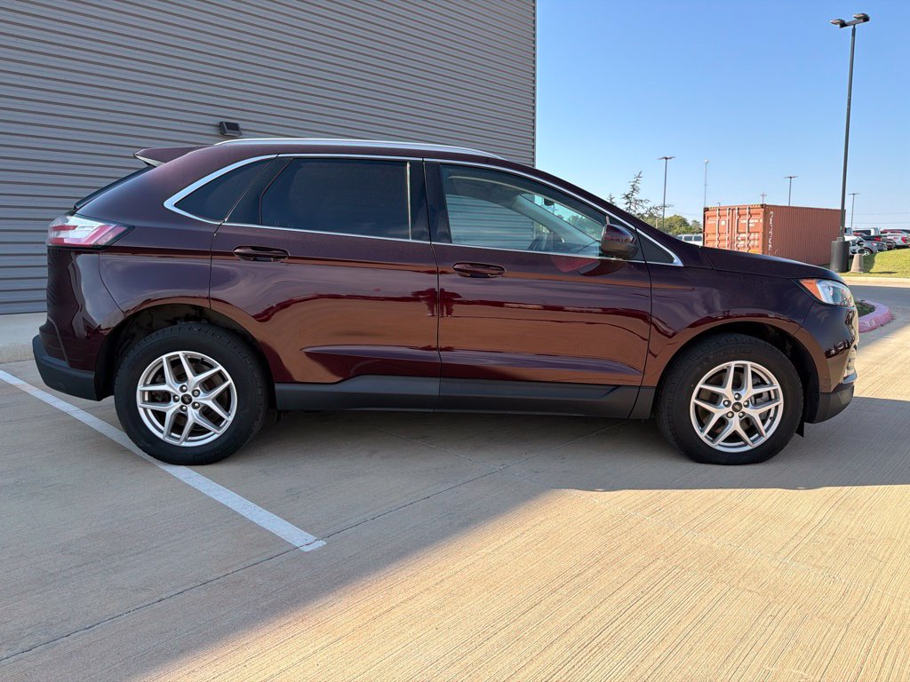 Used 2024 Ford Edge SEL w/ Convenience Package AWD/4WD image 2