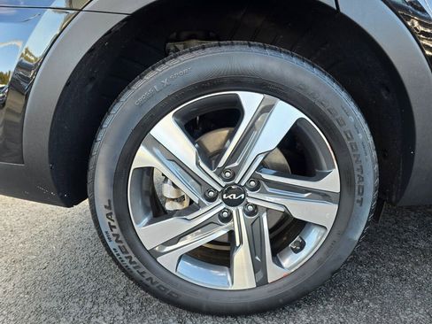 Used 2023 Kia Sorento EX image 24