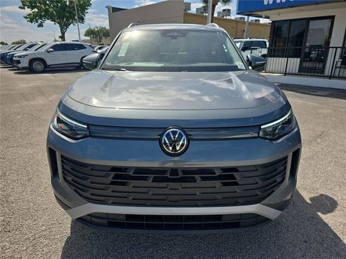 New 2026 Volkswagen Tiguan SE AWD/4WD image 2