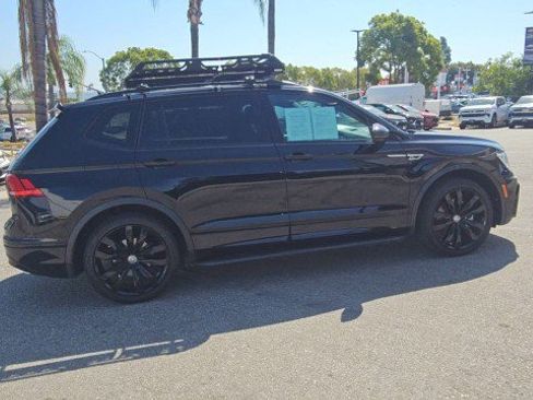 Used 2021 Volkswagen Tiguan SE R-Line FWD image 9
