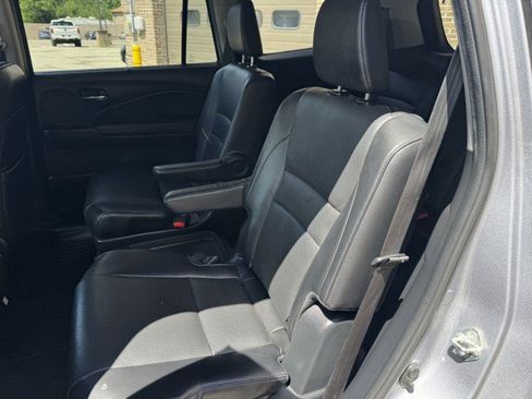 Used 2019 Honda Pilot Elite image 12