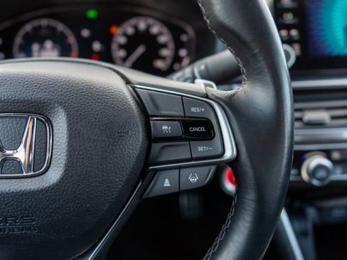 Used 2021 Honda Accord Sport image 18