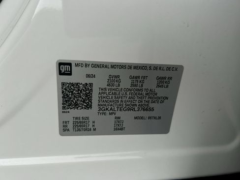 Used 2024 GMC Terrain SLE AWD/4WD image 37