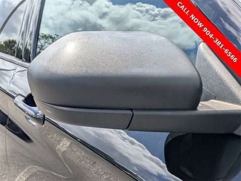 Used 2022 Ford Explorer XLT image 10