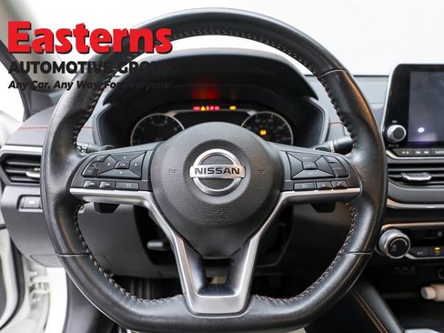 Used 2022 Nissan Altima 2.5 SR image 10