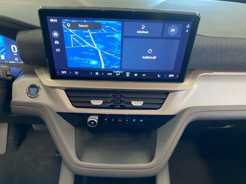 New 2026 Ford Explorer Active w/ Active Comfort Package AWD/4WD image 23