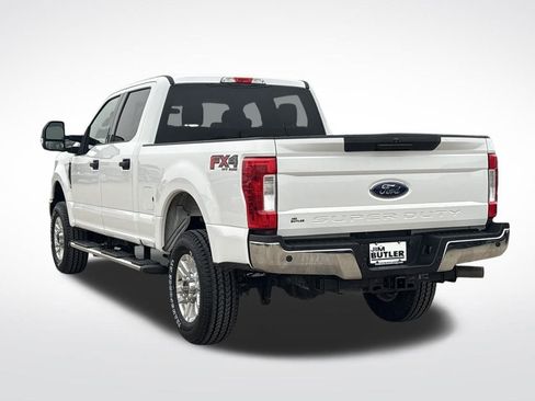 Used 2019 Ford F250 XLT w/ XLT Value Package image 4