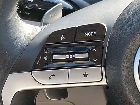 Used 2023 Hyundai Tucson Limited image 23