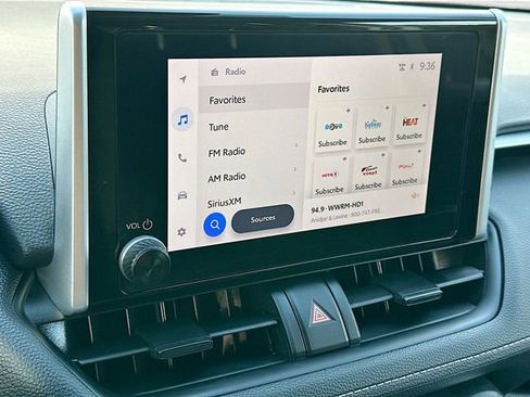 Used 2024 Toyota RAV4 XLE FWD image 14