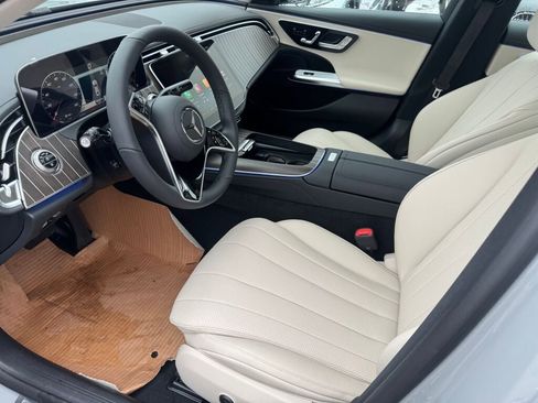 New 2026 Mercedes-Benz E 350 4MATIC Sedan image 9