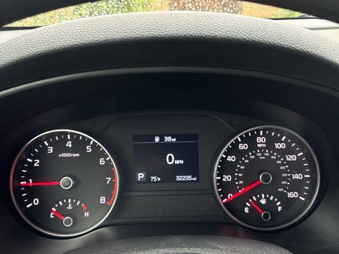 Used 2022 Kia Sportage LX FWD image 19