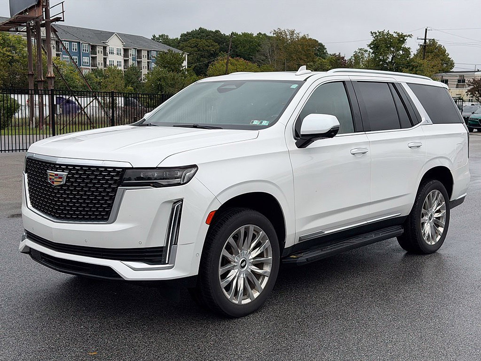 Used 2021 Cadillac Escalade Premium Luxury w/ Driver Assist Tech Package AWD/4WD image 3