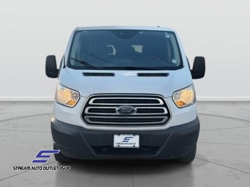 Used 2017 Ford Transit 350 XLT image 2