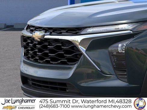 New 2026 Chevrolet Trax LS w/ LS Convenience Package FWD image 13