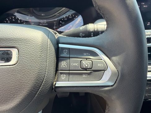 Used 2024 Jeep Compass Limited AWD/4WD image 21