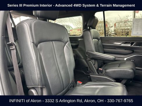 Used 2022 Jeep Wagoneer Series III w/ Flexible Seating Group AWD/4WD image 33