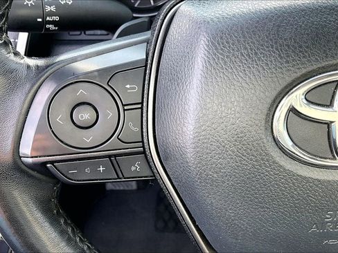 Used 2024 Toyota Camry SE image 25