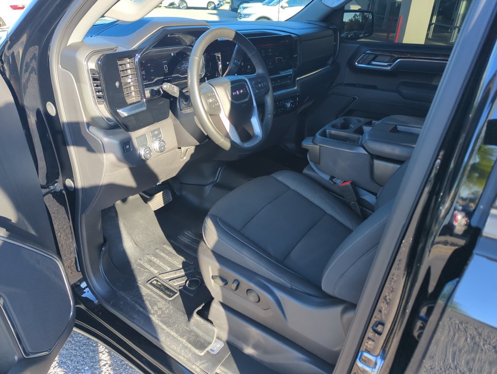 Used 2025 GMC Sierra 1500 Elevation RWD image 11